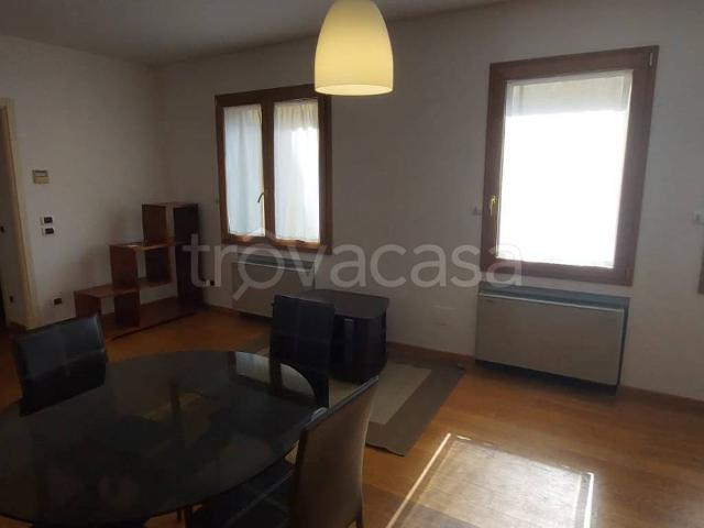 Appartamento in affitto a Padova piazzetta Giovanni Palatucci, arredato, immobile di prestigio, ascensore TrovaCasa