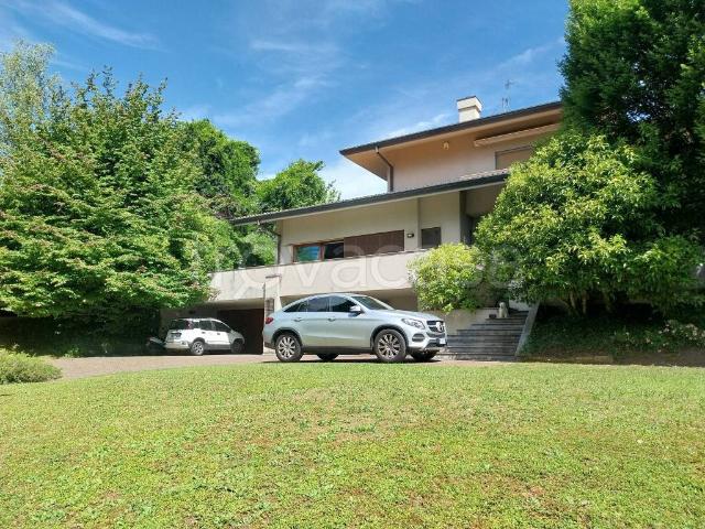 Appartamento in affitto a Palazzago via Don Lorenzo Riva, 4, Gromlongo