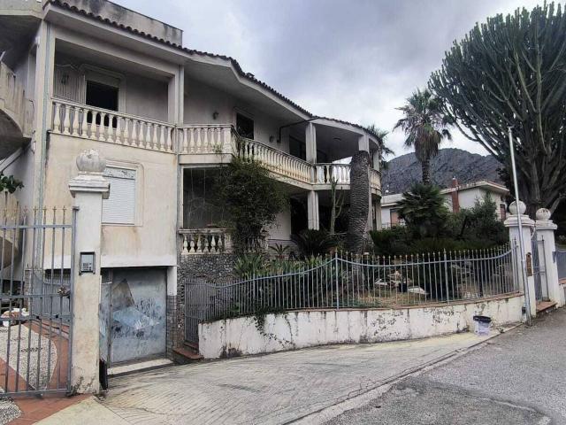 Appartamento in affitto a Palermo