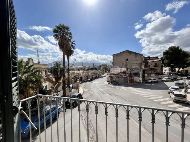 Appartamento in affitto a Palermo salita Belmonte, 2, arredato, riscaldamento autonomo, doppia esposizione TrovaCasa