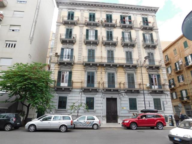 Appartamento in affitto a Palermo piazza Diodoro Siculo 4, terrazzo, ascensore, ripostiglio TrovaCasa