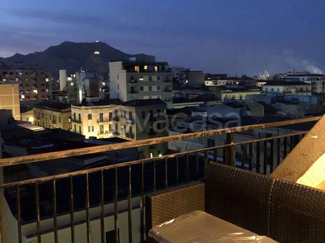 Appartamento in affitto a Palermo via Orazio Antinori, arredato, terrazzo, ascensore TrovaCasa