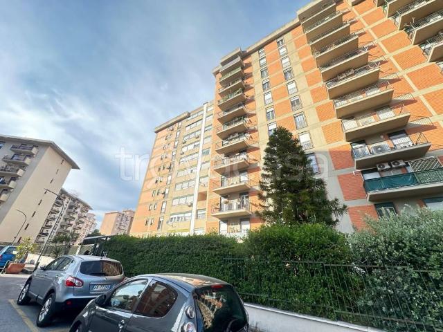 Appartamento in affitto a Palermo via Bartolomeo Berrettaro, posto auto, vicinanze negozi, cantina TrovaCasa