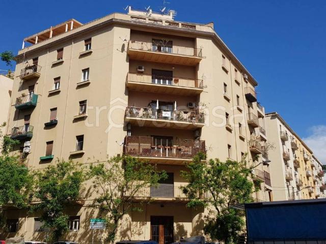 Appartamento in affitto a Palermo via Francesco Petrarca, ascensore, ristrutturato, cucina abitabile TrovaCasa