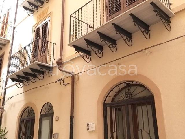 Appartamento in affitto a Palermo via Judica, arredato, ristrutturato, centrale TrovaCasa