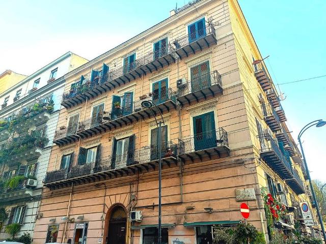 Appartamento in affitto a Palermo via Quintino Sella, 29, riscaldamento autonomo, immobile di prestigio, cucina abitabile TrovaCasa