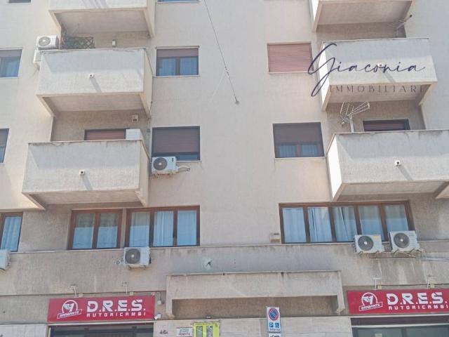 Appartamento in affitto a Palermo via Sampolo, 48, arredato, ascensore, porta blindata TrovaCasa