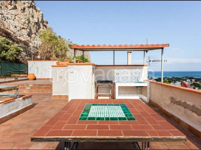 Appartamento in affitto a Palermo via Tolomea, arredato, giardino privato, terrazzo TrovaCasa