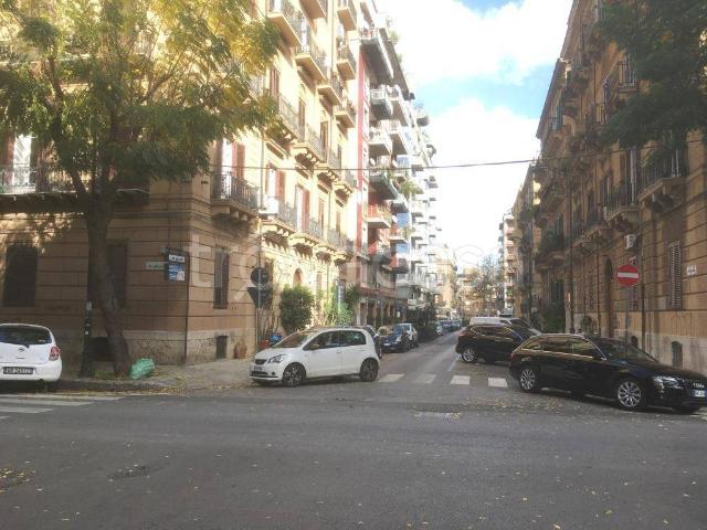Appartamento in affitto a Palermo via 12 Gennaio, 3, arredato, vista panoramica, ascensore TrovaCasa