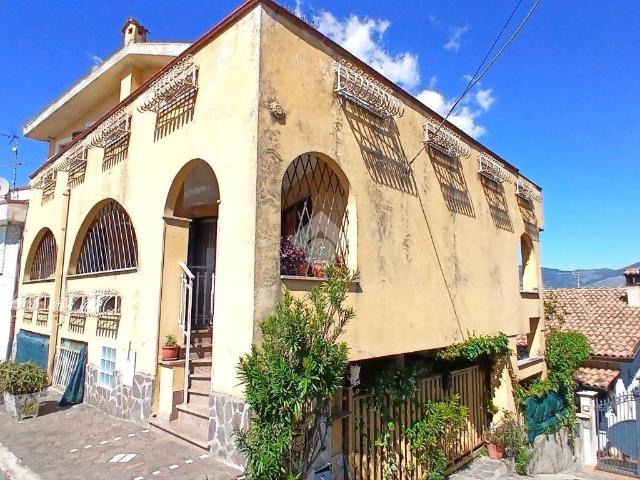 Appartamento in affitto a Paliano FR