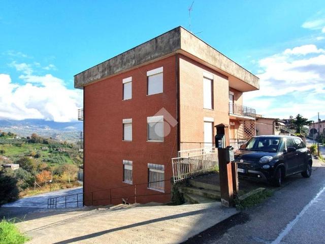 Appartamento in affitto a Paliano via Nome di Gesù, 9, arredato, posto auto, doppi vetri TrovaCasa