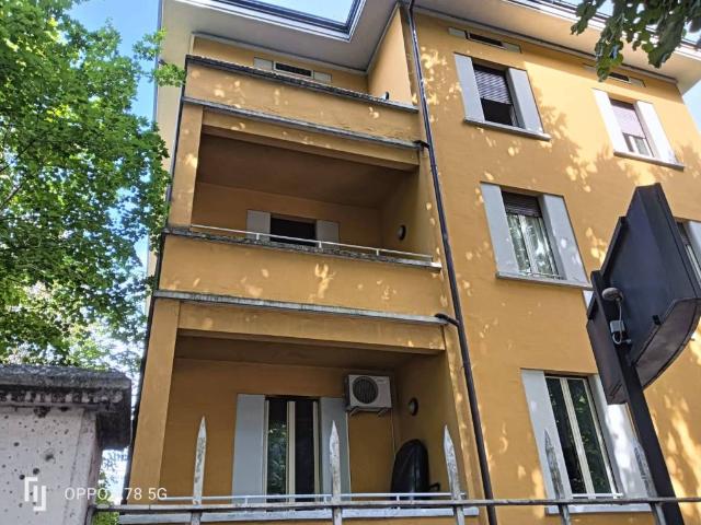 Appartamento in affitto a Parma, non arredato/vuoto, posto auto, cantina TrovaCasa