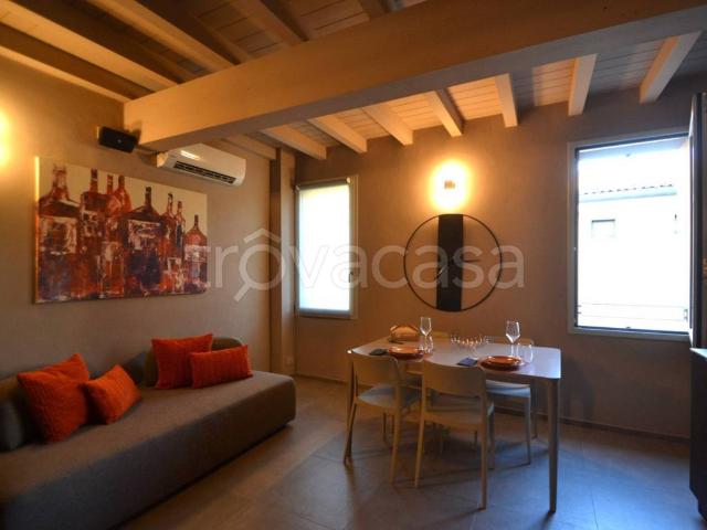 Appartamento in affitto a Parma borgo Pier Antonio Bernabei, arredato, ascensore, ristrutturato TrovaCasa