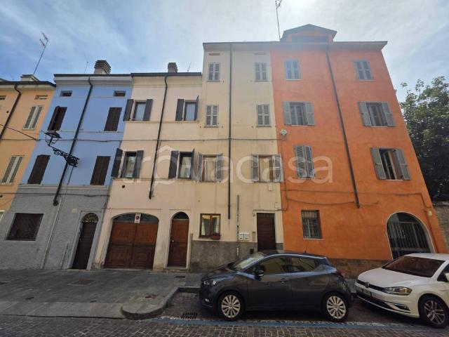 Appartamento in affitto a Parma borgo Pier Antonio Bernabei, arredato, riscaldamento autonomo, zona residenziale TrovaCasa