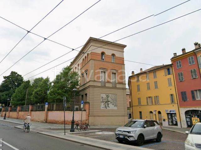 Appartamento in affitto a Parma piazzale Tommaso Barbieri, arredato, box, riscaldamento autonomo TrovaCasa