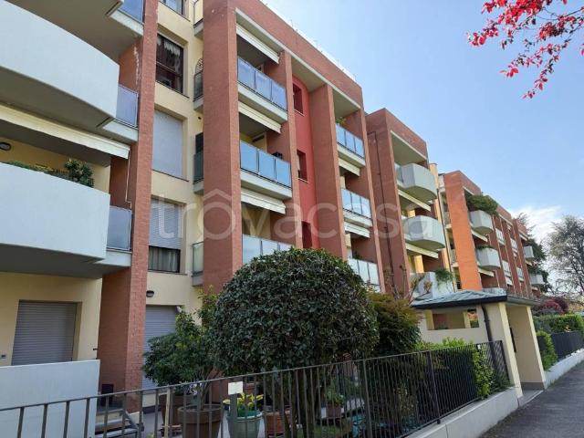 Appartamento in affitto a Parma via Vitruvio Pollione, arredato, box, terrazzo TrovaCasa
