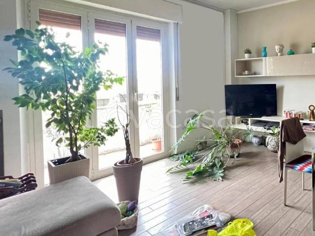 Appartamento in affitto a Parma via Camillo Rondani, 4, parzialmente arredato, ascensore, riscaldamento centralizzato TrovaCasa