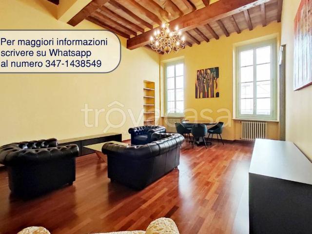 Appartamento in affitto a Parma via Giosuè Carducci, arredato, riscaldamento autonomo, travi a vista TrovaCasa