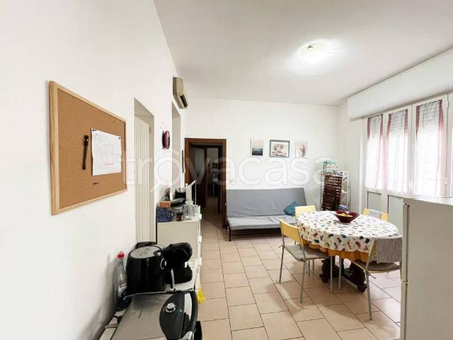 Appartamento in affitto a Parma via Luigi Musini, arredato, centrale, lavatrice TrovaCasa