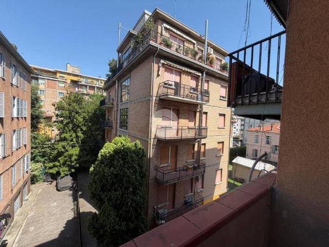 Appartamento in affitto a Parma viale Milazzo, 14, arredato, lavatrice, balcone TrovaCasa