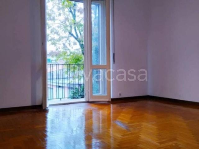 Appartamento in affitto a Pavia, arredato, posto auto, balcone TrovaCasa