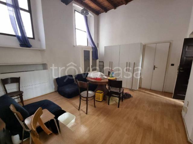 Appartamento in affitto a Pavia, arredato, riscaldamento autonomo, centrale TrovaCasa