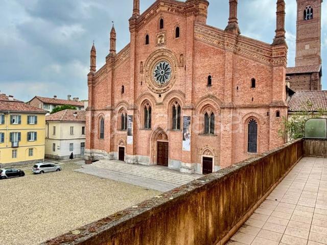 Appartamento in affitto a Pavia, posto auto, box, terrazzo TrovaCasa