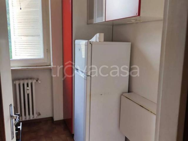 Appartamento in affitto a Pavia via Mincio, 15, zona residenziale, balcone TrovaCasa