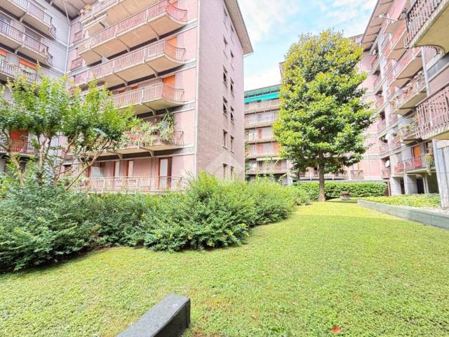 Appartamento in affitto a Pavia viale della Libertà, 17, non arredato/vuoto, giardino, box TrovaCasa