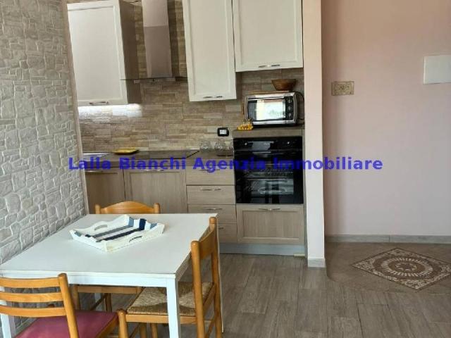 Appartamento in affitto a Pesaro via bernardino baldi, arredato, vasca idromassaggio, senza ascensore TrovaCasa