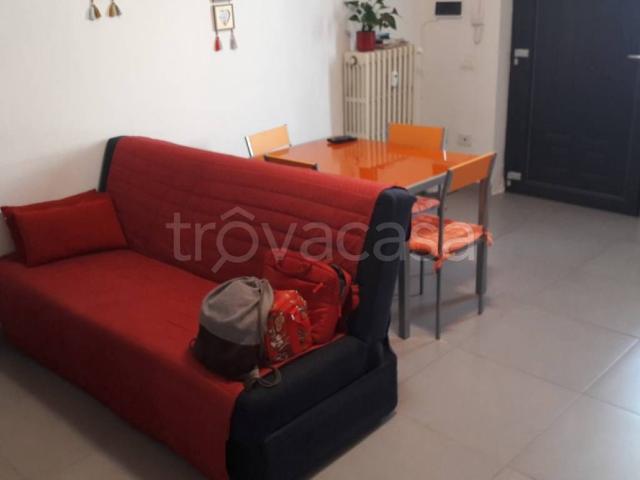 Appartamento in affitto a Pesaro via Luciano Manara, arredato, lavatrice, ingresso indipendente TrovaCasa