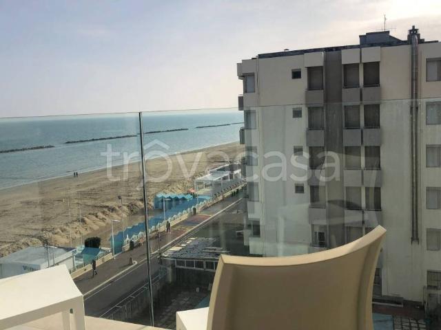 Appartamento in affitto a Pesaro, Mare