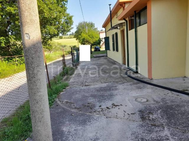 Appartamento in affitto a Pesaro strada Santa Maria Arzilla, arredato, giardino privato TrovaCasa