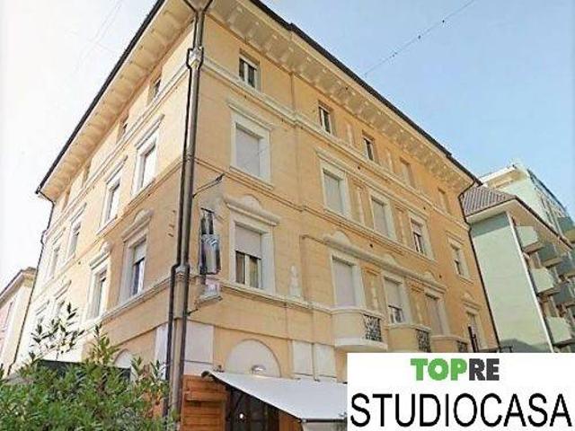 Appartamento in affitto a Pescara PE