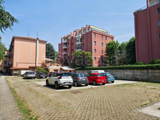 Appartamento in affitto a Peschiera Borromeo via Santa Caterina da Siena, 14, arredato, posto auto, ristrutturato TrovaCasa