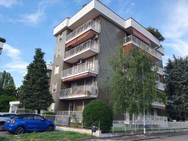 Appartamento in affitto a Peschiera Borromeo MI