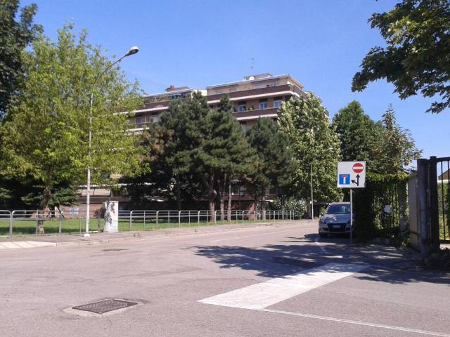 Appartamento in affitto a Pero MI