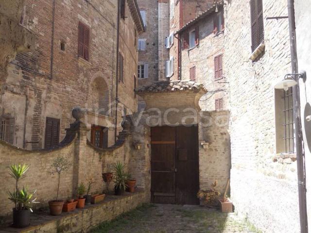 Appartamento in affitto a Perugia via Mattioli, arredato, centrale, ingresso indipendente TrovaCasa