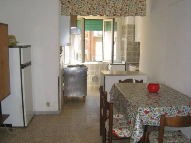 Appartamento in affitto a Perugia via Annibale Vecchi, arredato, terrazzo, lavatrice TrovaCasa