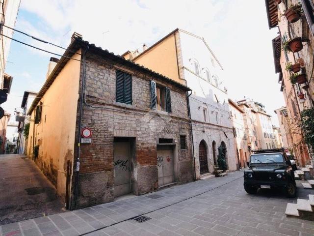 Appartamento in affitto a Perugia via del Canerino, 40, arredato, riscaldamento autonomo, buono stato TrovaCasa