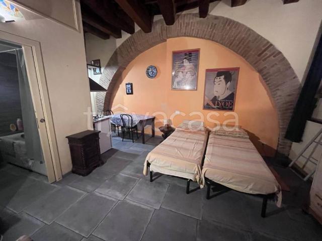 Appartamento in affitto a Perugia via del Poeta, arredato, centrale, vasca idromassaggio TrovaCasa
