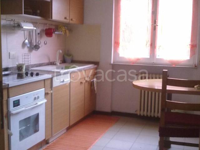 Appartamento in affitto a Perugia via Ernesto Bonaiuti, arredato, terrazzo, parquet TrovaCasa
