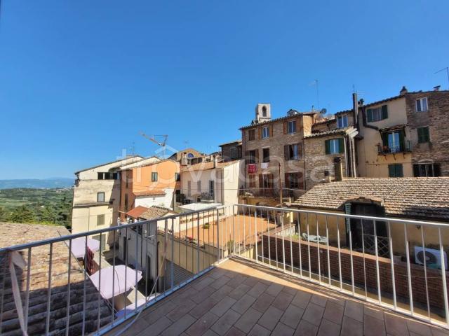 Appartamento in affitto a Perugia via Piantarose, arredato, terrazzo, riscaldamento autonomo TrovaCasa