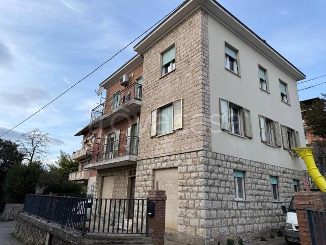 Appartamento in affitto a Perugia via Stefania, arredato, giardino privato, terrazzo TrovaCasa
