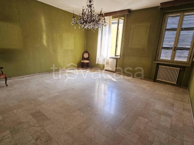 Appartamento in affitto a Piacenza, non arredato/vuoto, cantina, balcone TrovaCasa