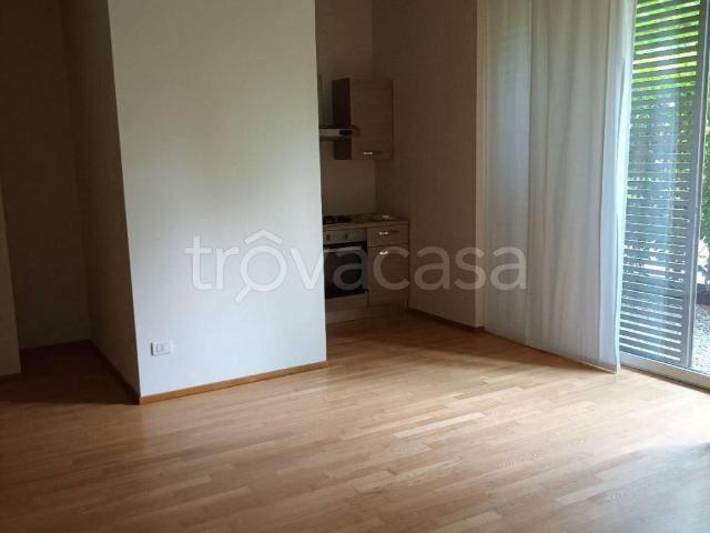 Appartamento in affitto a Piacenza, giardino privato, box, parzialmente arredato TrovaCasa