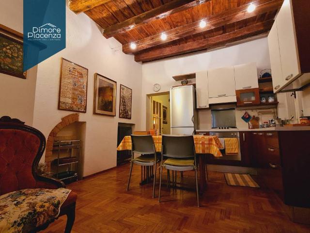 Appartamento in affitto a Piacenza via Benedetto Croce, Centro città