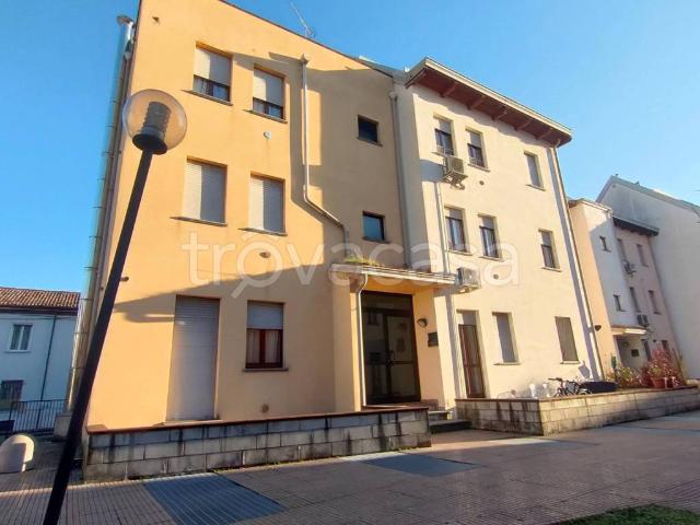 Appartamento in affitto a Piacenza via Giovanni Codagnello, arredato, riscaldamento autonomo, ascensore TrovaCasa