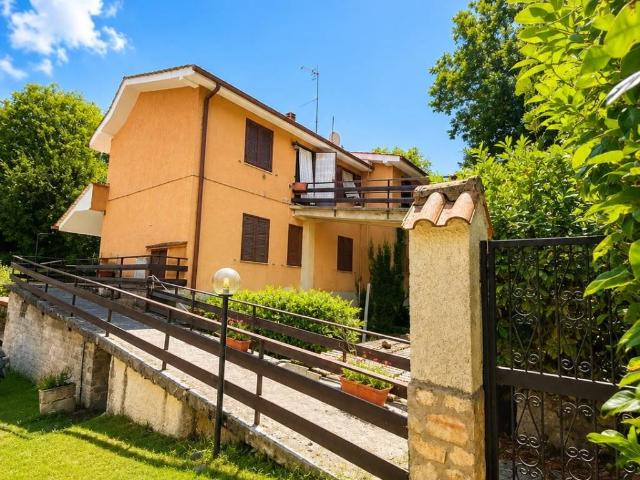 Appartamento in affitto a Piglio FR