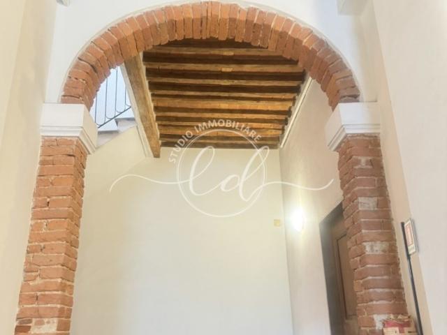 Appartamento in affitto a Pietrasanta, arredato, buono stato, centrale TrovaCasa